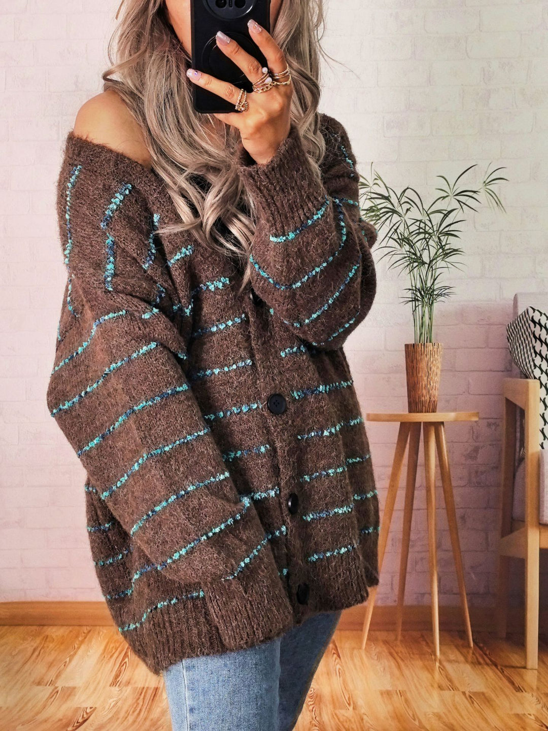 Damarnas grovstickad jacka med moda kontraststripes och eleganta knapppdetaljer Eva Jonsson-Eva Jonsson