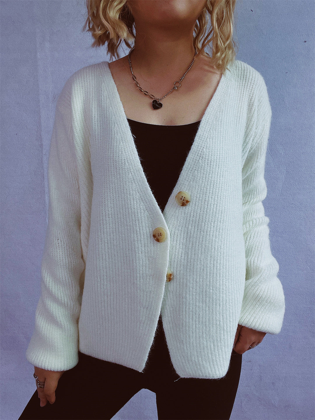 Damarnas mysiga cardigan med stora knappar och strukturerad design Mirla-Eva Jonsson