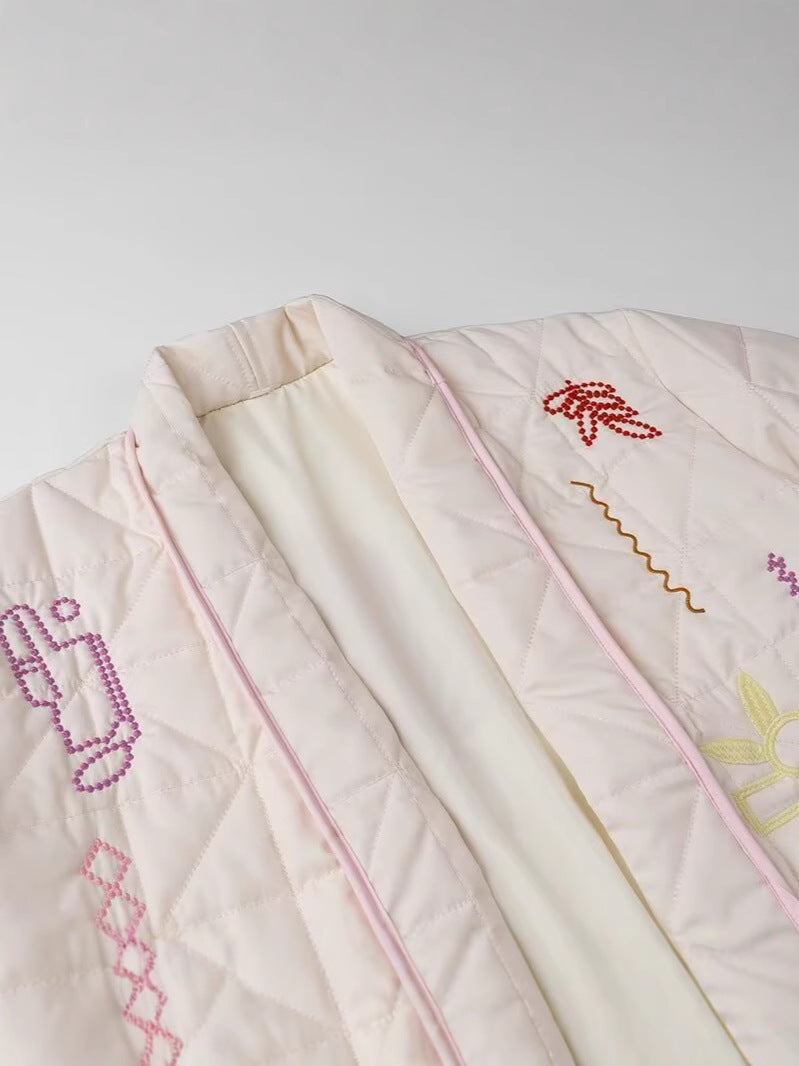 Damasteppjacka med kreativt broderidesign Mirla-Eva Jonsson