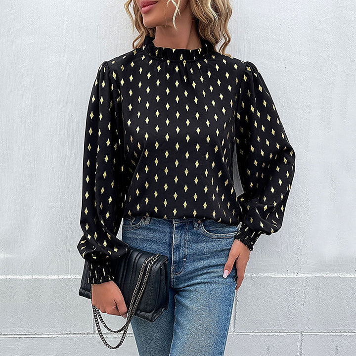 Damblus med elegant krage och modernt mönster Mirla-Eva Jonsson
