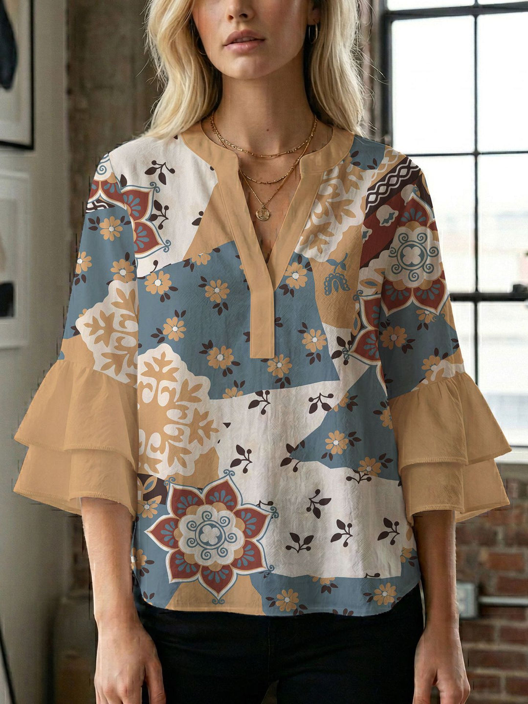 Damblus med underbart blommönster Mirla-Eva Jonsson