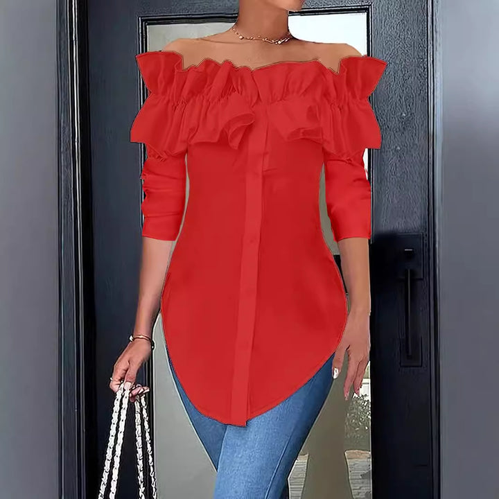 Damblus med volangdetaljer och off-shoulder passform Mirla-Eva Jonsson