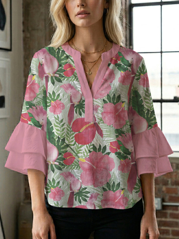 Damblus med voluminösa prickiga ärmar och blommönster Mirla-Eva Jonsson