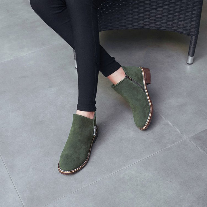 Damboots med mjuk mocka och stabil klack Eva Jonsson-Eva Jonsson