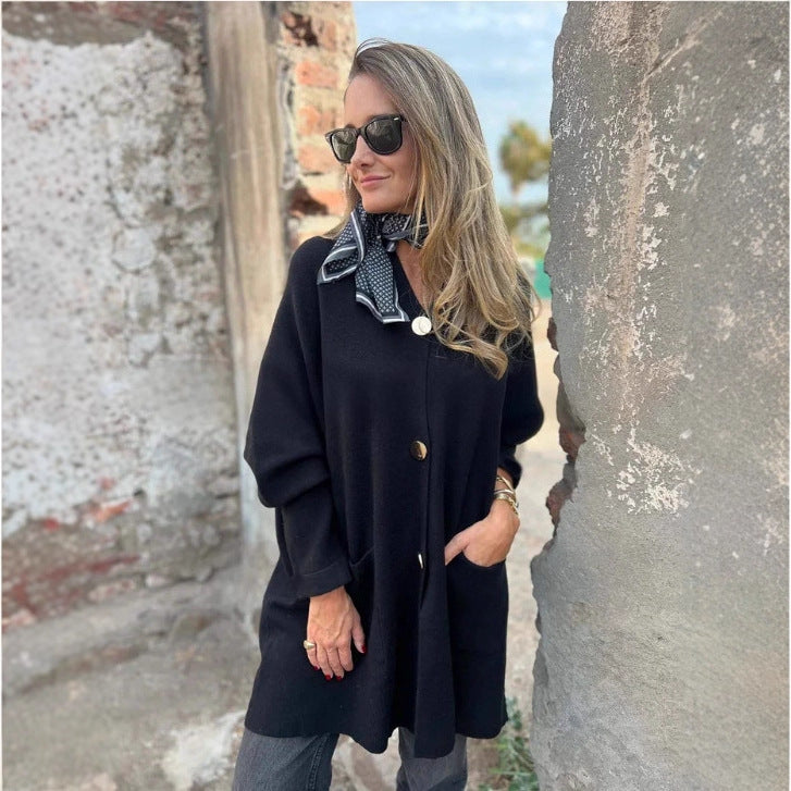 Damd cardigan med praktiska fickor och elegant knappdetalj Mirla-Eva Jonsson