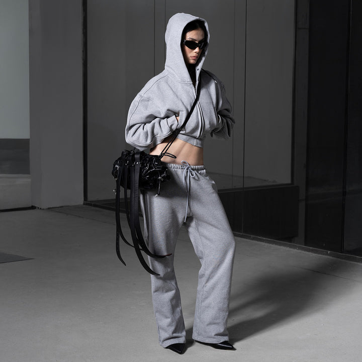 Damdens mode sweat-outfit med huva och konstpälsdetaljer Mirla-Eva Jonsson