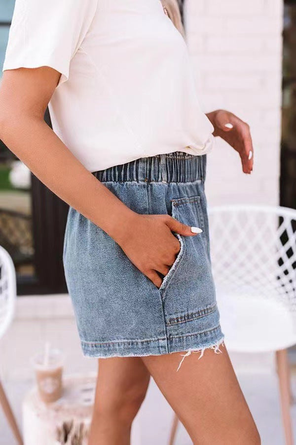 Damdesign-denimshorts med elastisk midja och praktiska fickor Mirla-Eva Jonsson