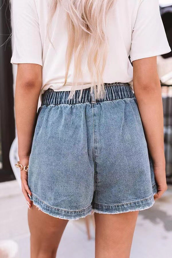 Damdesign-denimshorts med elastisk midja och praktiska fickor Mirla-Eva Jonsson