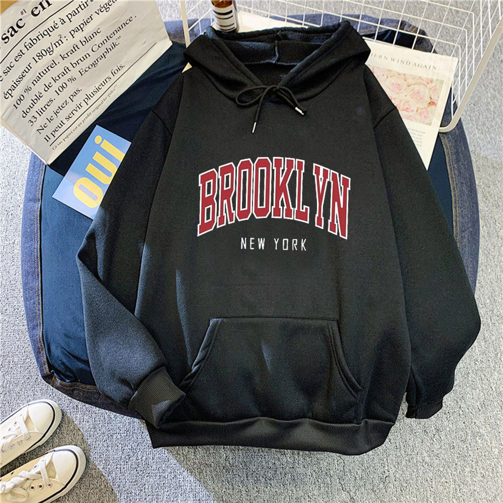 Damdtröja med stiligt Brooklyn-tryck Mirla-Eva Jonsson