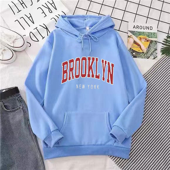 Damdtröja med stiligt Brooklyn-tryck Mirla-Eva Jonsson