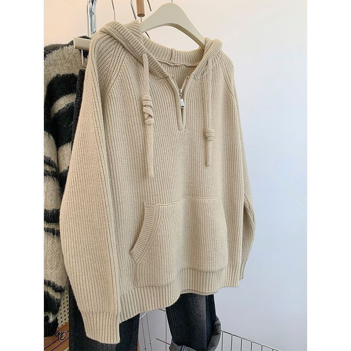 Dame Avslappnad Hoodie med Strukturerad Ribbdesign och Sensuell Dragkedja Mirla-Eva Jonsson