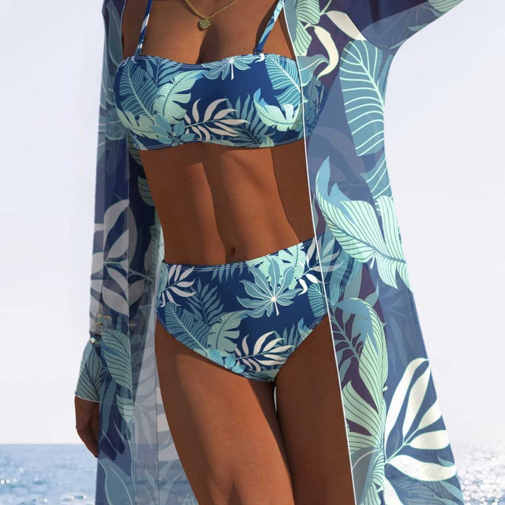 Dame Bikini-set med flödande strandöverdrag och tropiskt bladmönster Mirla-Eva Jonsson
