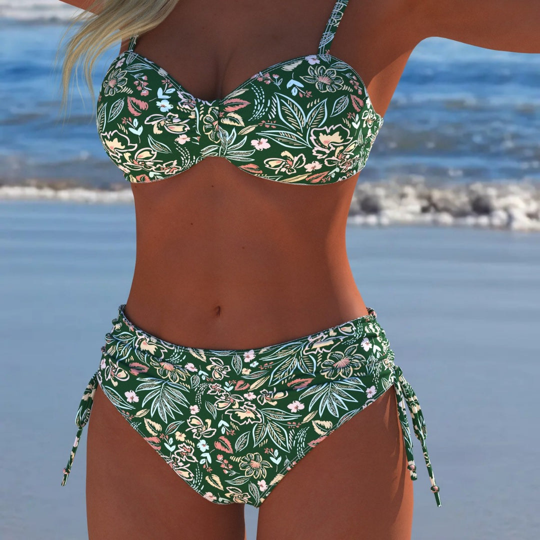 Dame Bikini-set med stiligt rutig mönster och guldfärgade accenter Mirla-Eva Jonsson