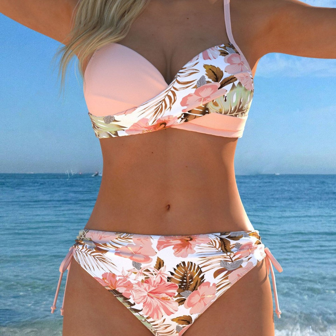 Dame Bikini-set med stiligt rutig mönster och guldfärgade accenter Mirla-Eva Jonsson