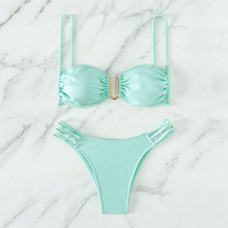 Dame Bikiniset med elegant stretchigt design och raffinerade detaljer Mirla-Eva Jonsson