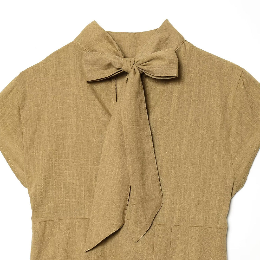 Dame Blusenshirt med elegant ståkrage och plisserade detaljer Mirla-Eva Jonsson