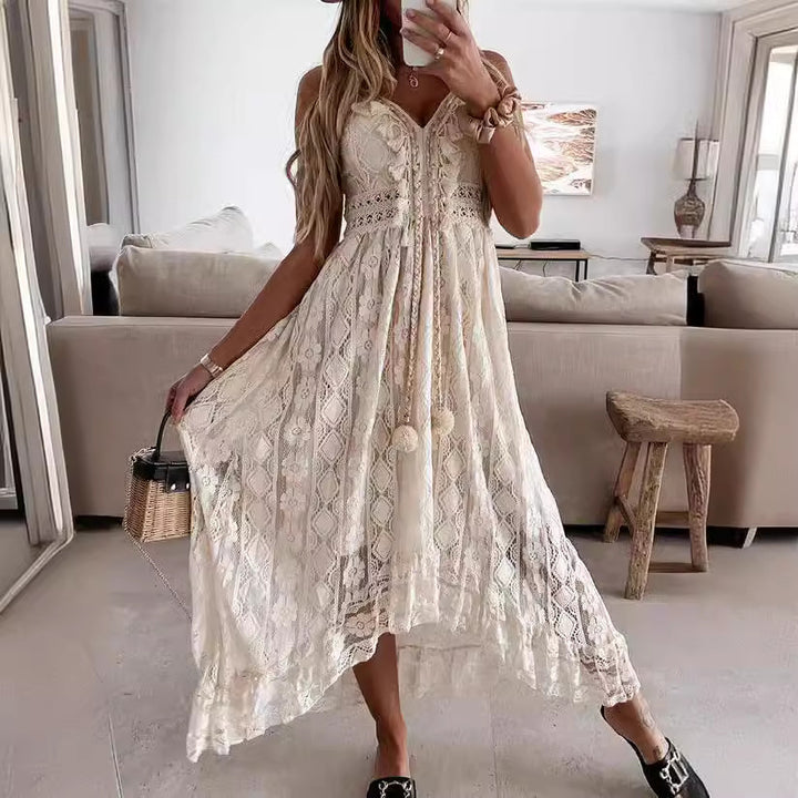 Dame Boho-maxiklänning med spetsdetaljer och dekorativa frynser Mirla-Eva Jonsson