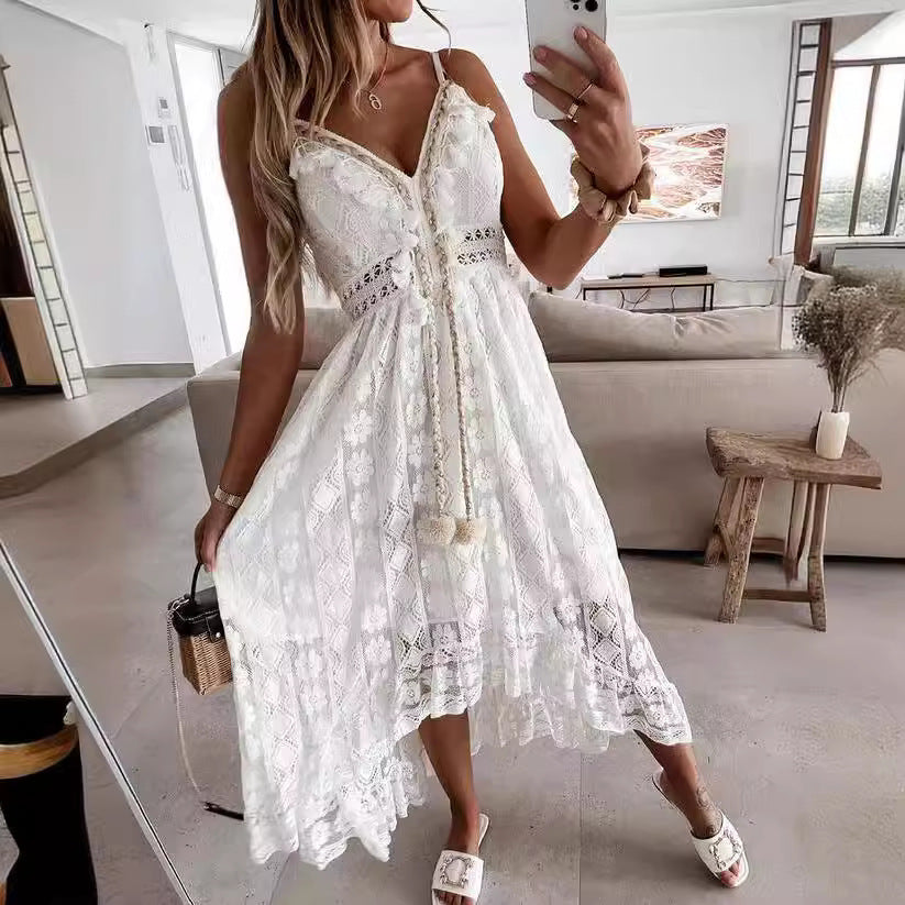 Dame Boho-maxiklänning med spetsdetaljer och dekorativa frynser Mirla-Eva Jonsson