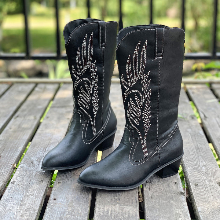 Dame Cowboystövlar med hög klack och konstfulla broderier Mirla-Eva Jonsson