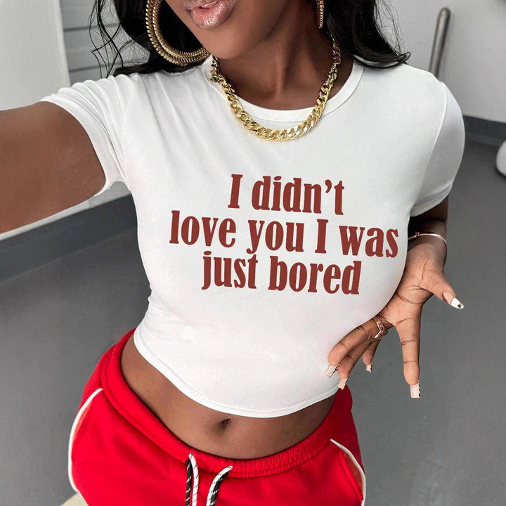 Dame Crop-Shirt med kreativt uttalande och figurnära snitt Mirla-Eva Jonsson