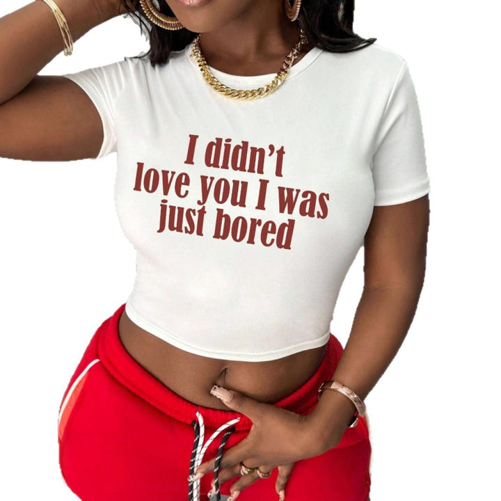 Dame Crop-Shirt med kreativt uttalande och figurnära snitt Mirla-Eva Jonsson