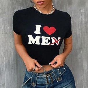 Dame Crop-T-Shirt i urban grafikdesign Mirla-Eva Jonsson