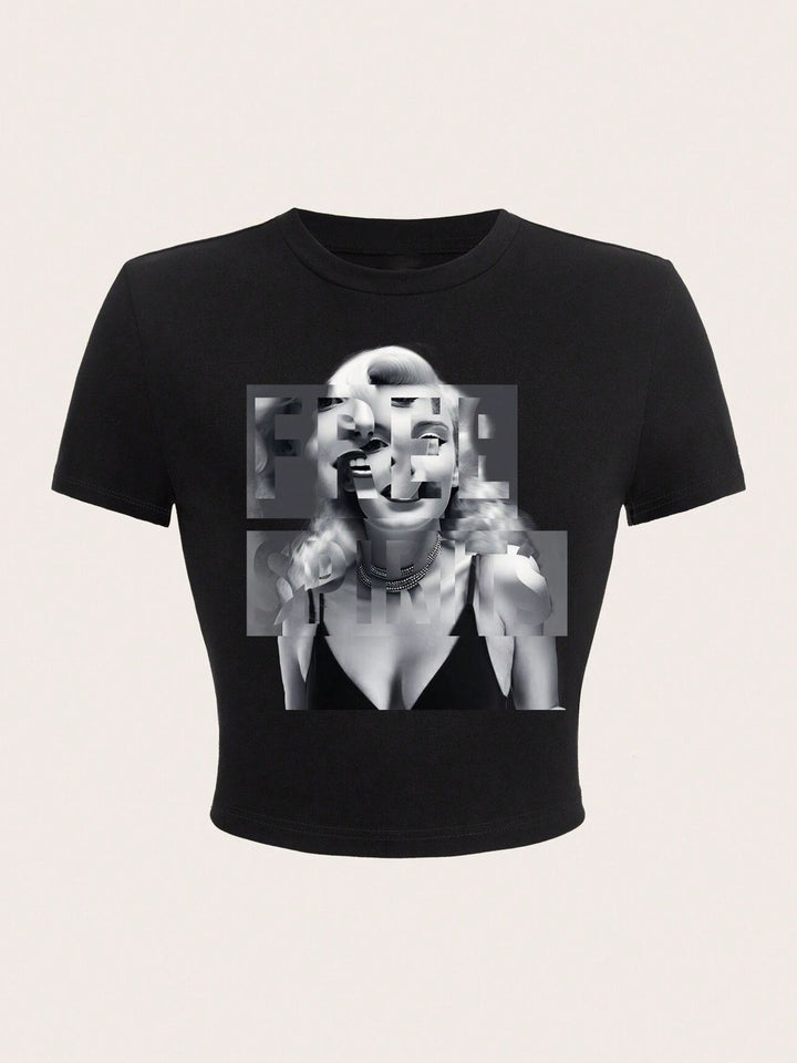 Dame Crop-T-Shirt med inspirerande tryck och figurnära skärning Mirla-Eva Jonsson