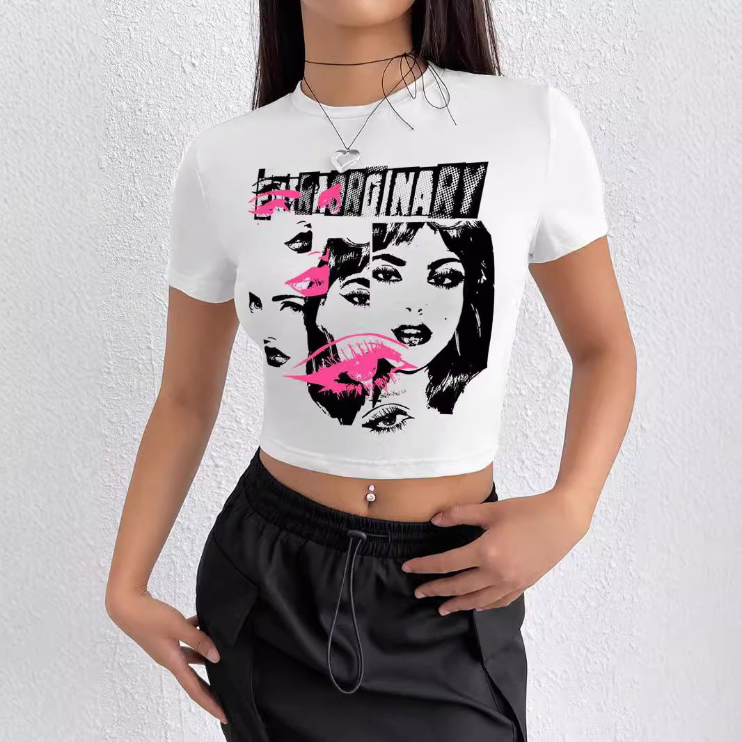 Dame Crop-T-Shirt med inspirerande tryck och figurnära skärning Mirla-Eva Jonsson