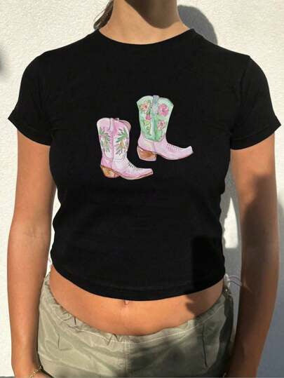 Dame Crop-T-shirt med kreativ läppmotiv och figursydd passform Mirla-Eva Jonsson