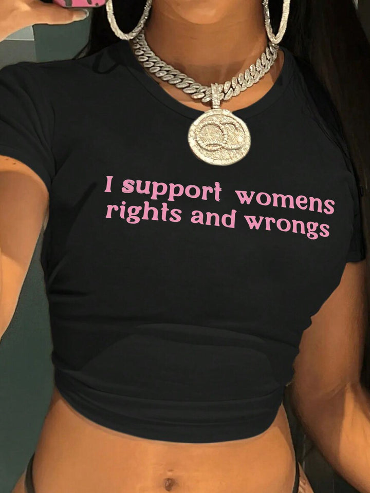 Dame Crop-T-shirt med kreativ läppmotiv och figursydd passform Mirla-Eva Jonsson