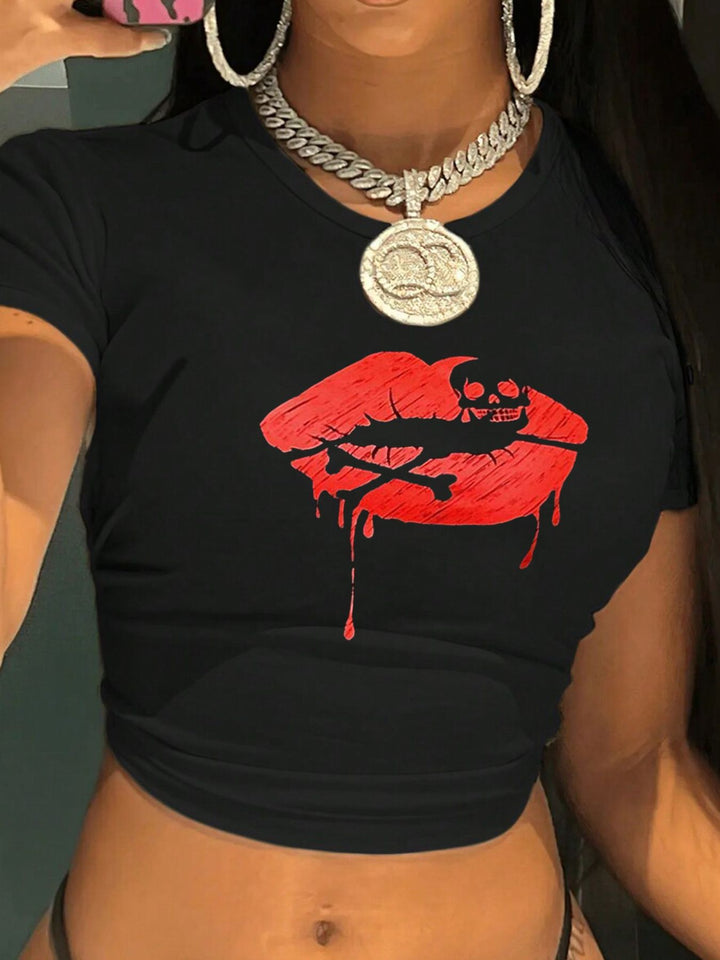 Dame Crop-T-shirt med kreativ läppmotiv och figursydd passform Mirla-Eva Jonsson
