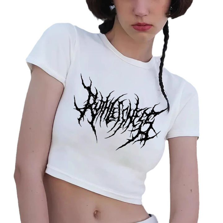 Dame Crop-T-shirt med lekfullt körsbärsmotiv och elegant rosetttryck Mirla-Eva Jonsson