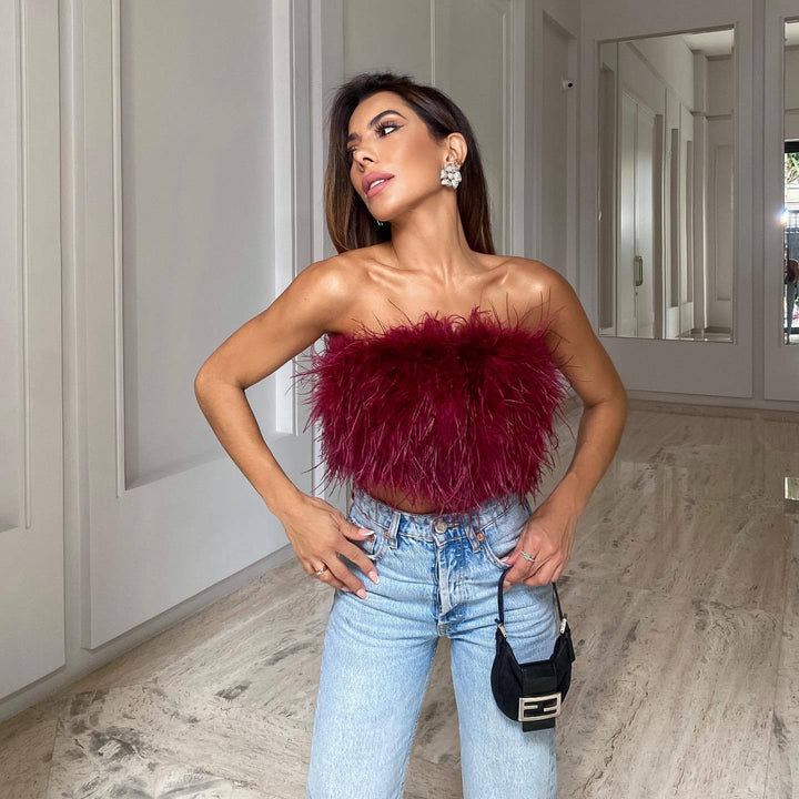 Dame Crop-Top i fjädrar med charmig design Mirla-Eva Jonsson