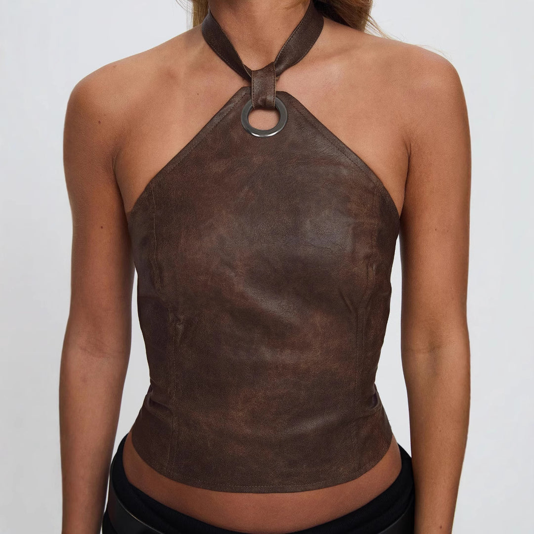 Dame Crop Top i högkvalitativt konstläder med elegant halterdesign Mirla-Eva Jonsson