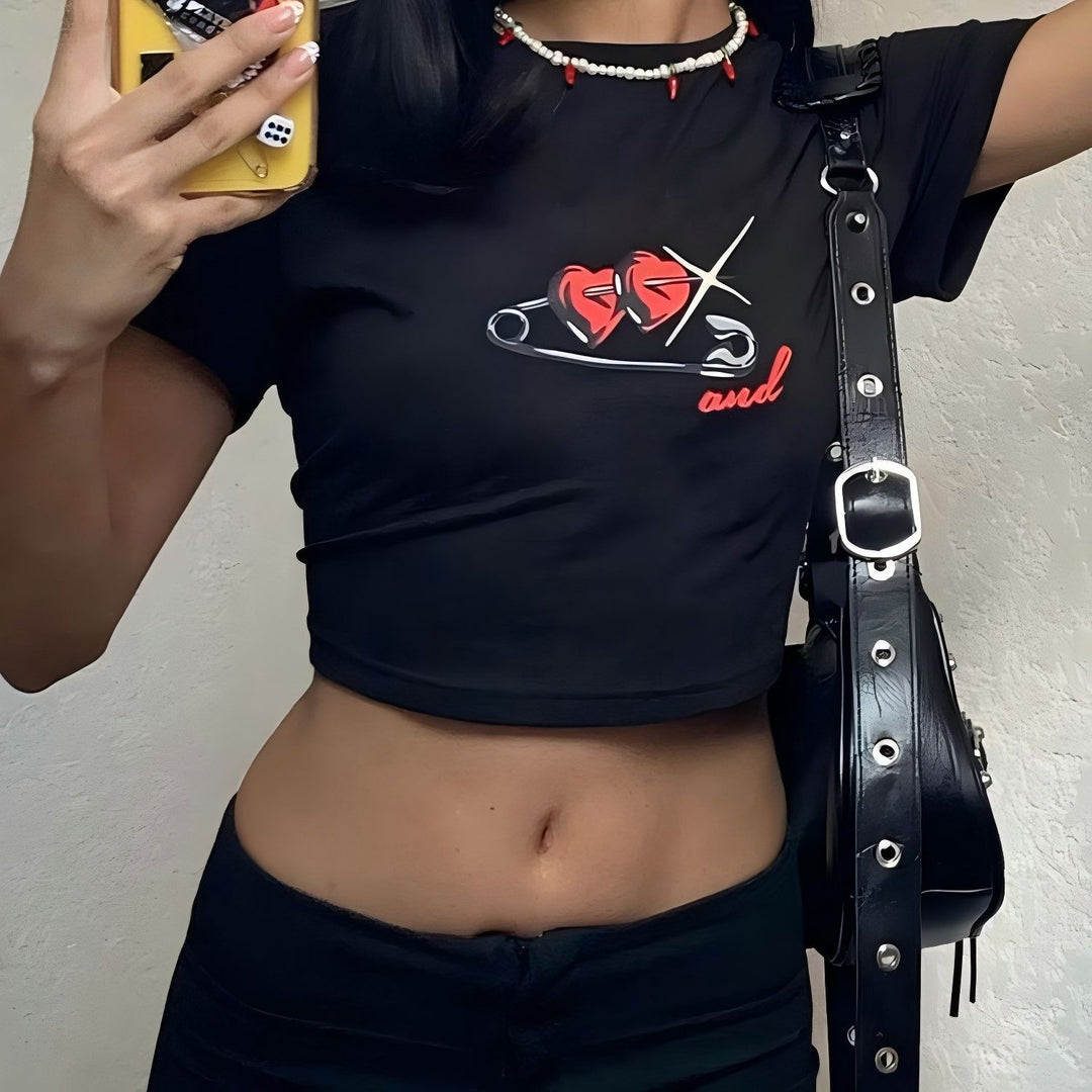 Dame Crop Top med 90-talstryck Mirla-Eva Jonsson