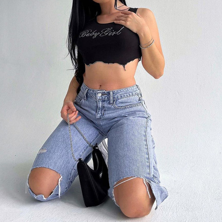 Dame Crop-Top med glittrande text och trendig skärning Mirla-Eva Jonsson