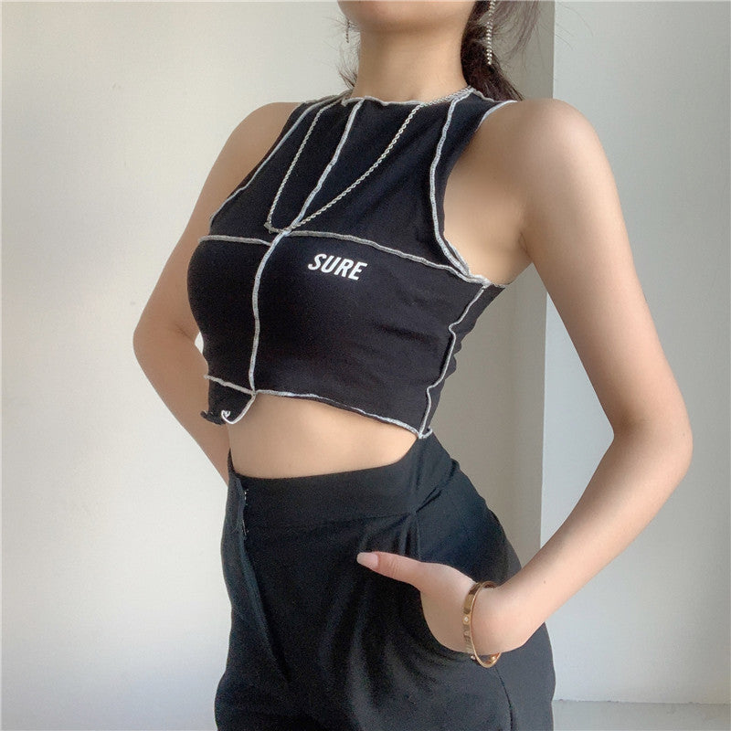 Dame Crop-Top med kreativ skärning och kontrasterande sömmar Mirla-Eva Jonsson