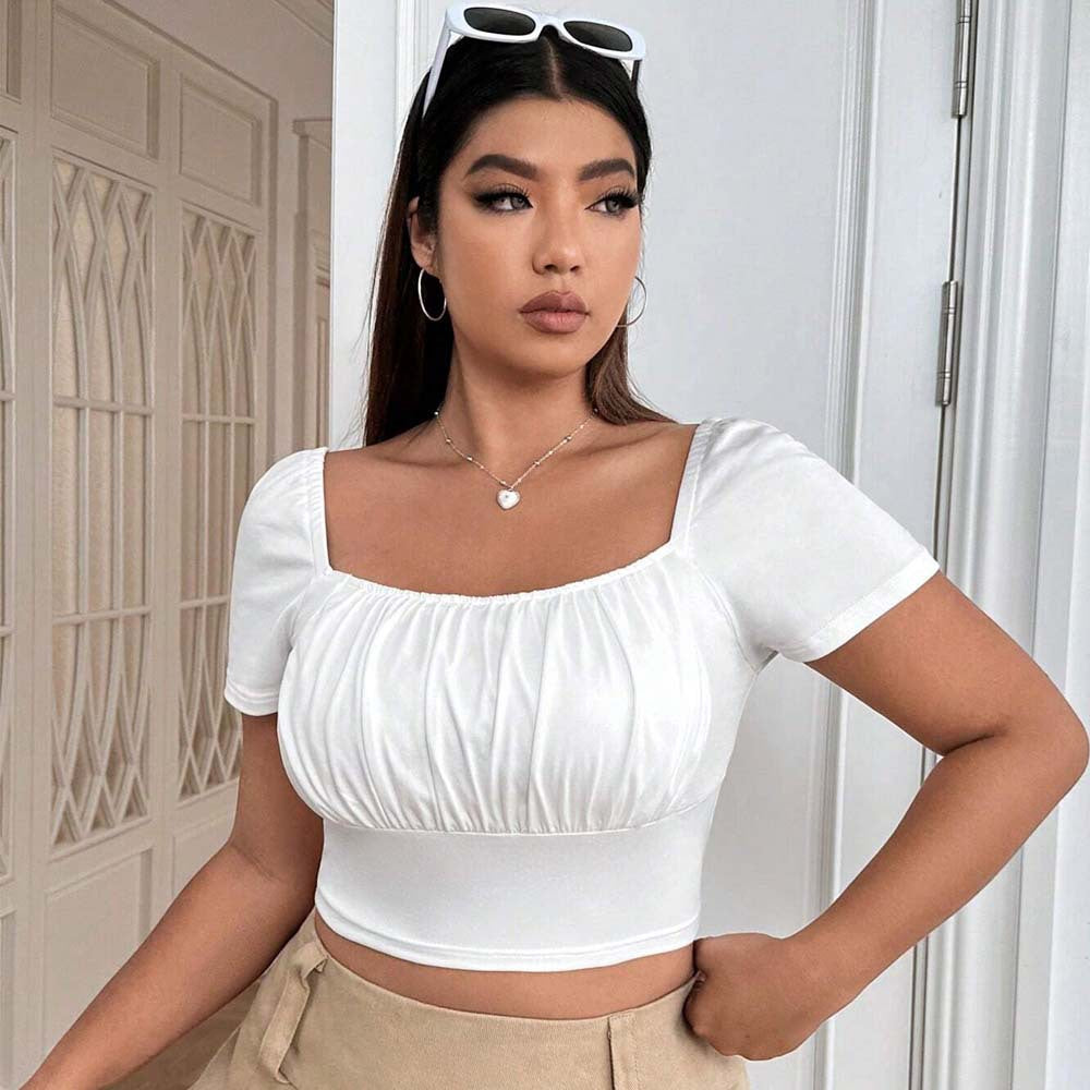 Dame Crop-Top med rynkat design och nostalgiska puffärmar Mirla-Eva Jonsson