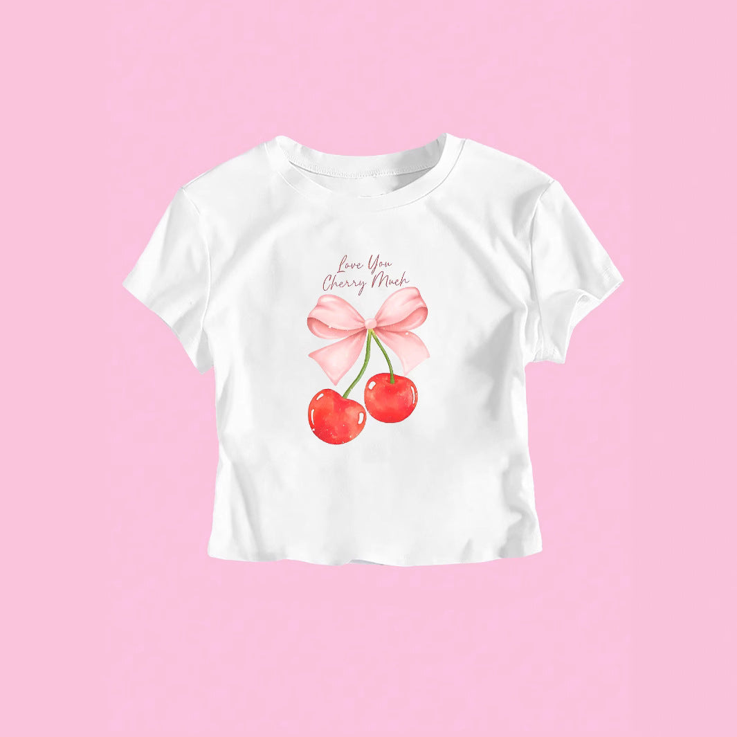 Dame Crop-Top med slät körsbärsmotiv och slingetryck Mirla-Eva Jonsson