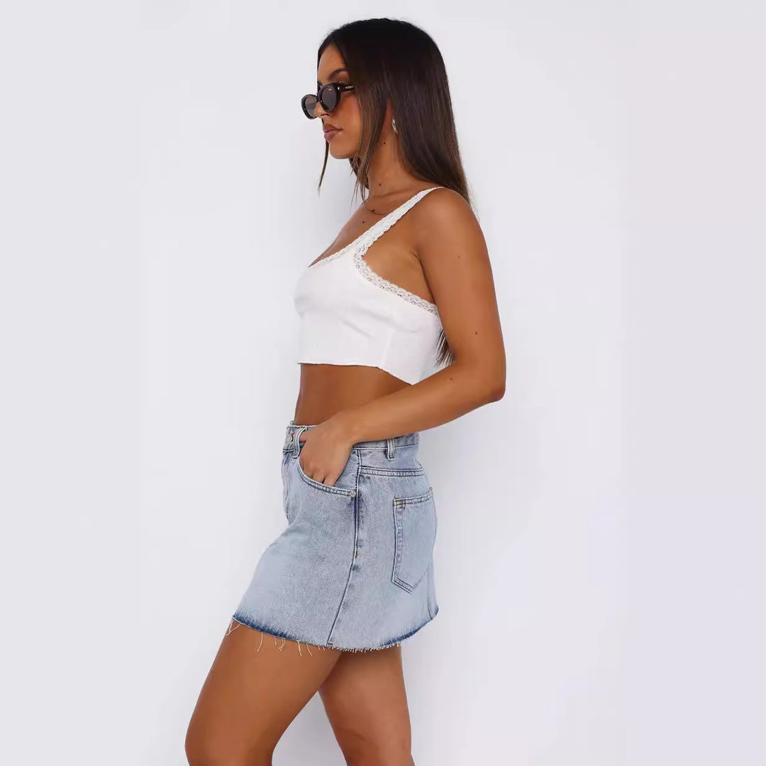 Dame-Crop-Top med virkad kant och minimalistisk silhuett Mirla-Eva Jonsson
