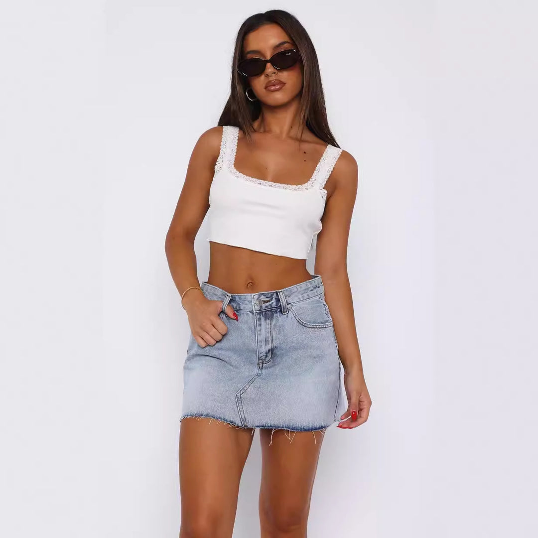 Dame-Crop-Top med virkad kant och minimalistisk silhuett Mirla-Eva Jonsson
