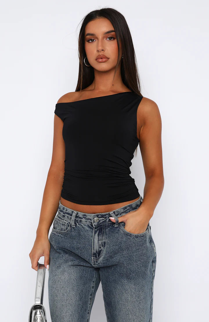 Dame Crop-top med blommigt mönster och off-shoulder design Mirla-Eva Jonsson