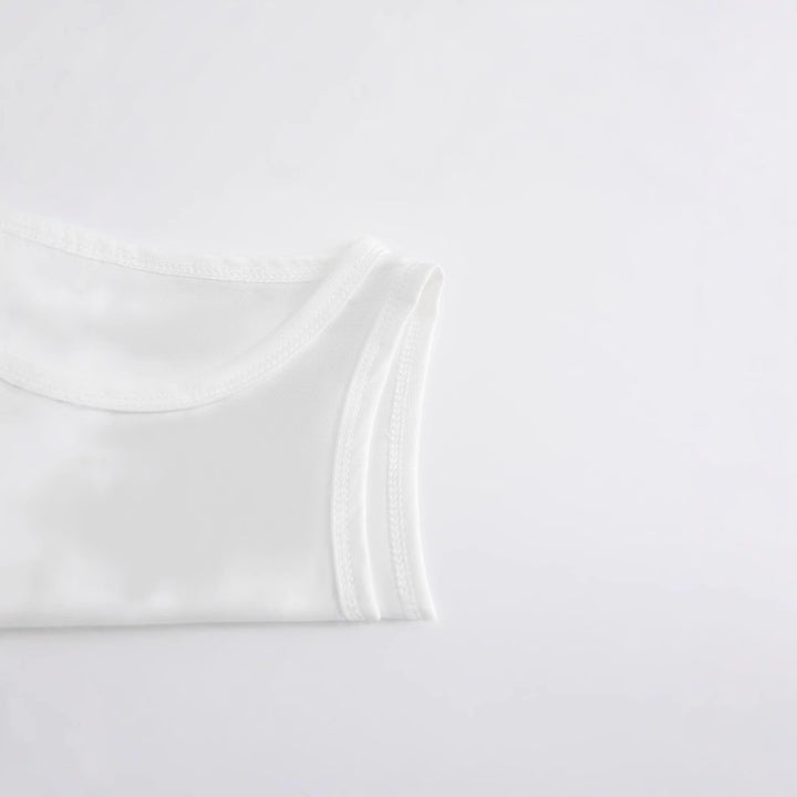 Dame Crop-top med kreativt statementsprint Mirla-Eva Jonsson