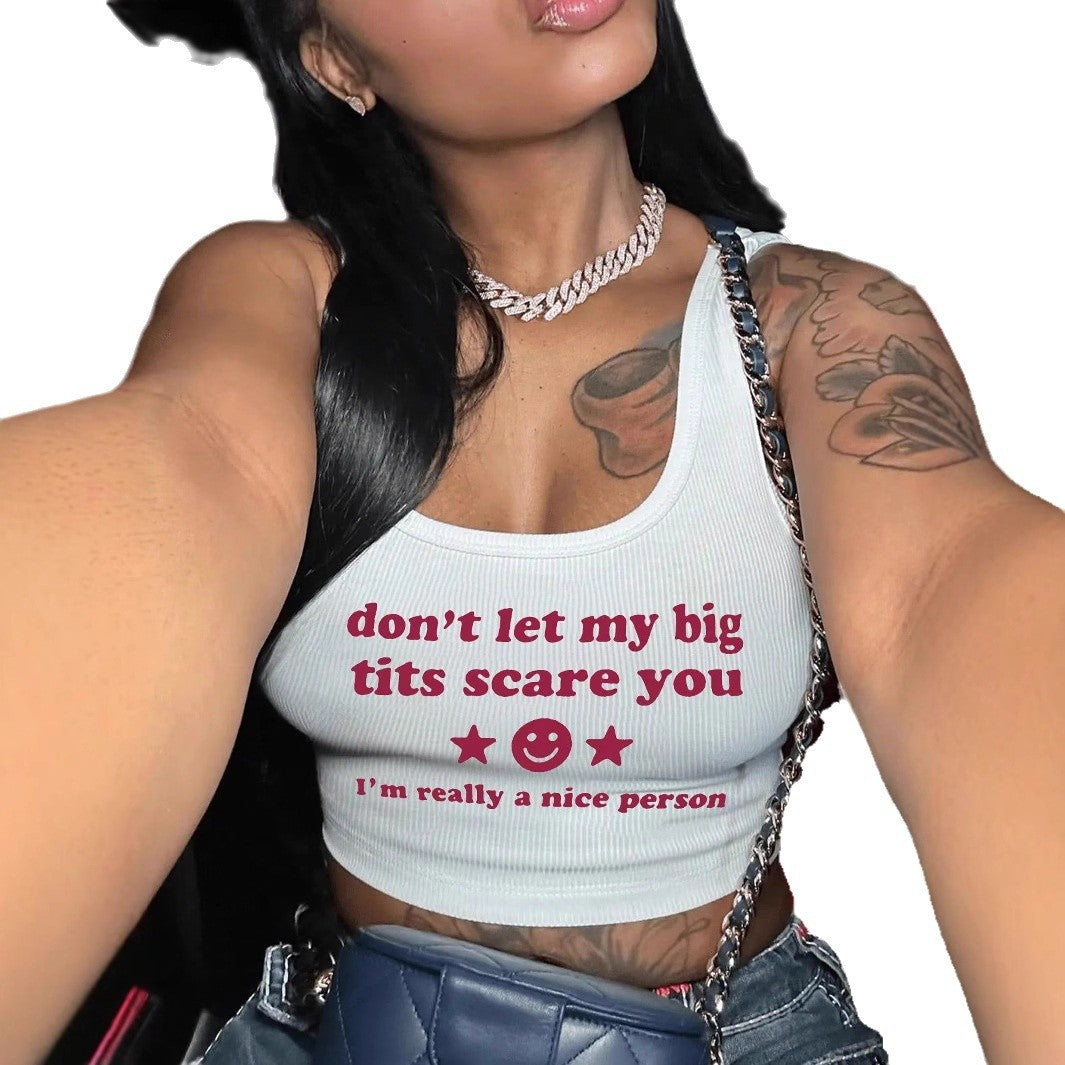 Dame Crop-top med kreativt statementsprint Mirla-Eva Jonsson