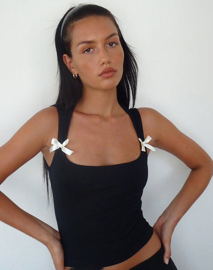 Dame Crop-top med lekfulla rosettdetaljer Eva Jonsson-Eva Jonsson