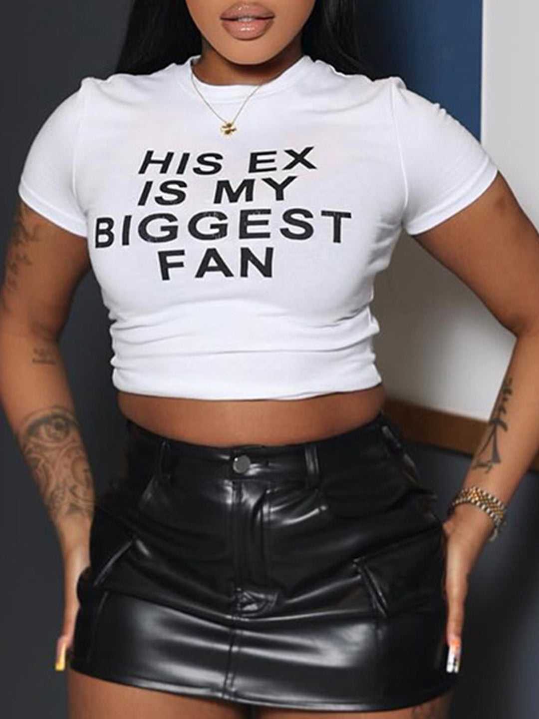Dame Crop-top med rolig text och figurnära skärning Mirla-Eva Jonsson