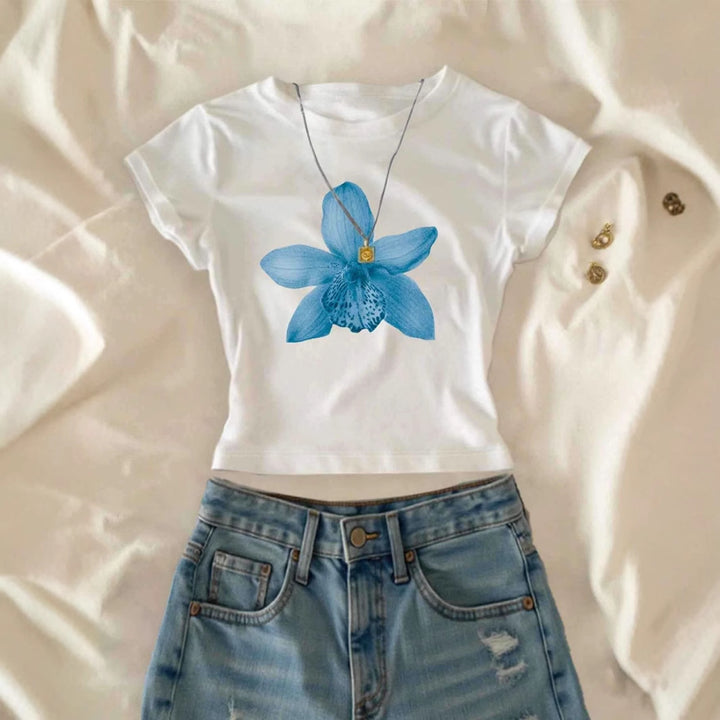 Dame Cropped T-Shirt med blommönster och avslappnad passform Mirla-Eva Jonsson