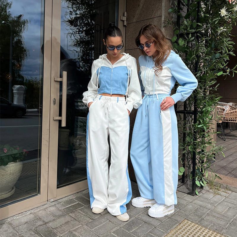 Dame Cropped hoodie med praktisk dragkedja och bekväm passform Mirla-Eva Jonsson