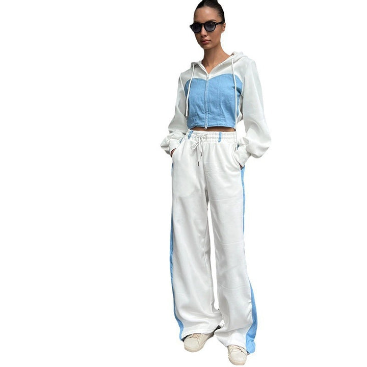 Dame Cropped hoodie med praktisk dragkedja och bekväm passform Mirla-Eva Jonsson