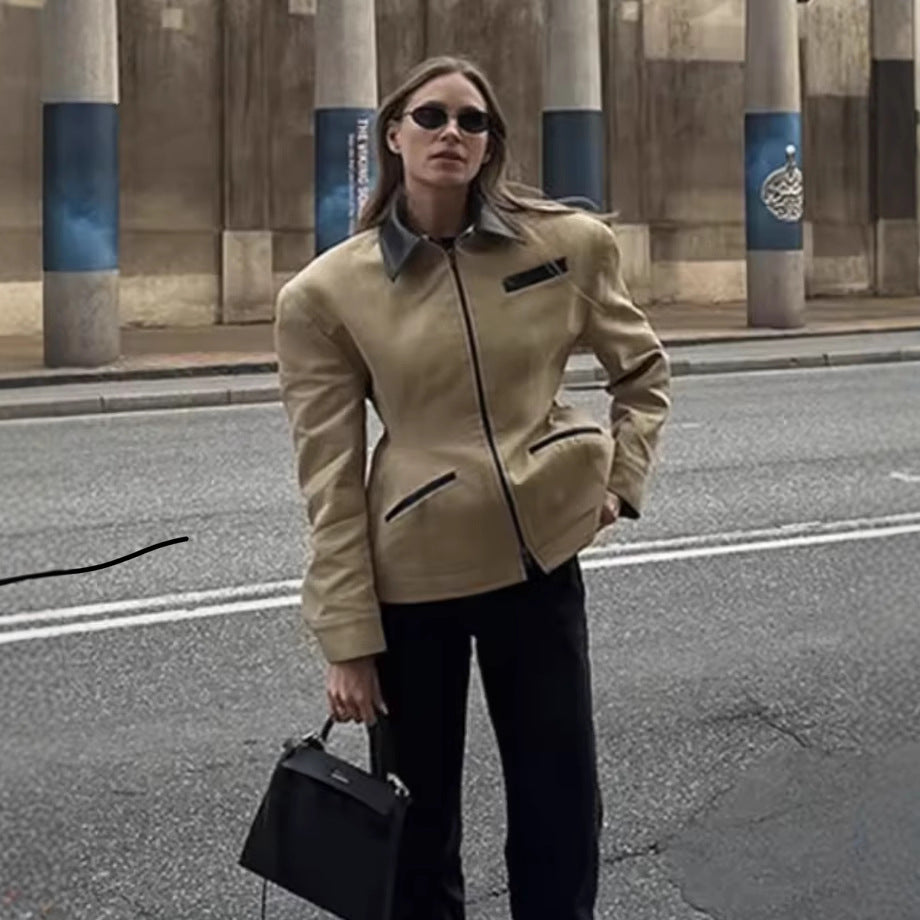Dame Designer Steppjacka med spännande kontrastkrage och minimalistiska fickor Eva Jonsson-Eva Jonsson